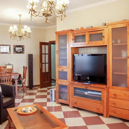 דירה 3 Bedroom In איסלה כריסטינה